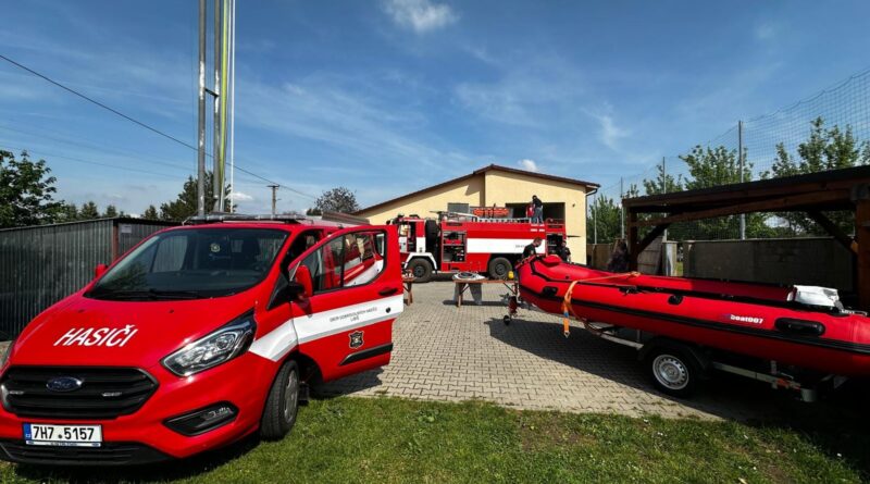 Středočeští dobrovolní hasiči obdrží 23 milionů na vybavení
