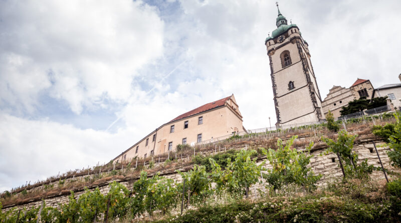 Hlavní turistická sezóna se ve středních Čechách vydařila. Zájem o region znovu roste