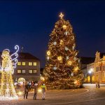 Mělnické náměstí se rozzáří: adventní trhy a koncerty míří do centra