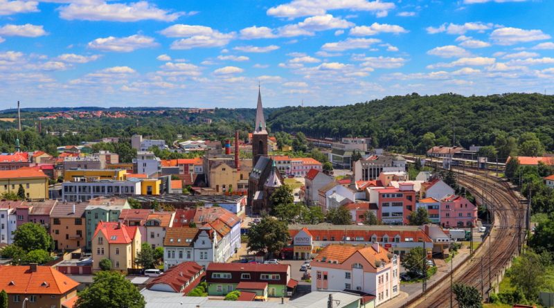 Lidé v Kralupech poběží pro Ninu. Charitativní akce pomůže s léčbou