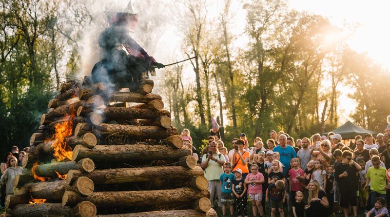 Tipy na víkend na Mělnicku: čarodějnice i jarní akce od 30. dubna do 3. května 2026