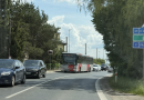 Řidička u Mělníka přejela do protisměru. Nehoda na I/9 zastavila dopravu i autobusy