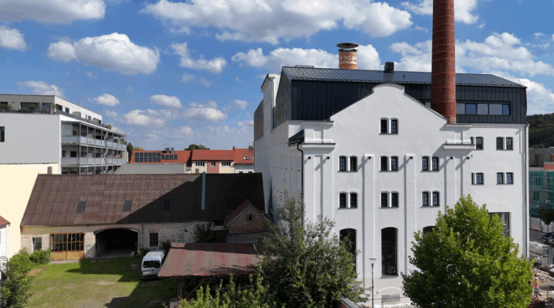 Kralupský pivovar bojuje o titul Stavba roku. O hlasy veřejnosti lze usilovat už jen několik dní Kralupský pivovar bojuje o titul Stavba roku. O hlasy veřejnosti lze usilovat už jen několik dní